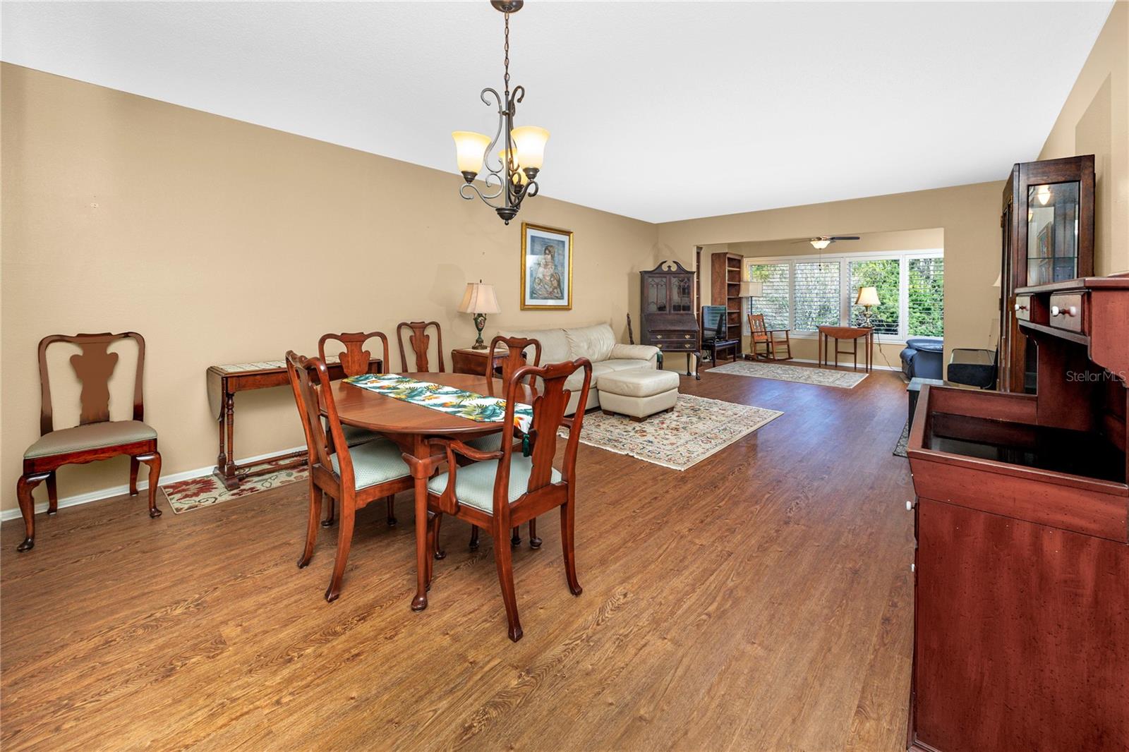 Image 18 of 54 For 2440 World Parkway Boulevard 38