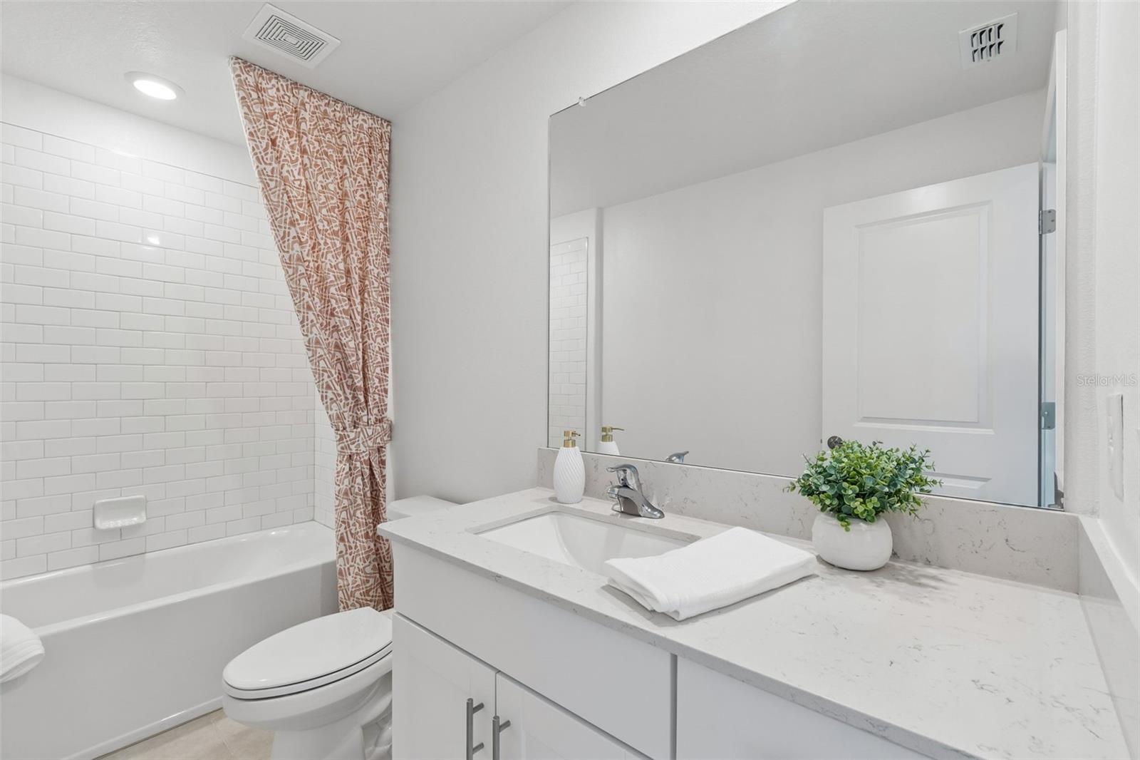 Image 31 of 59 For 32076 Pop Ash Place