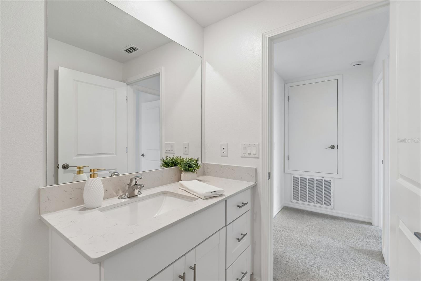 Image 32 of 59 For 32076 Pop Ash Place