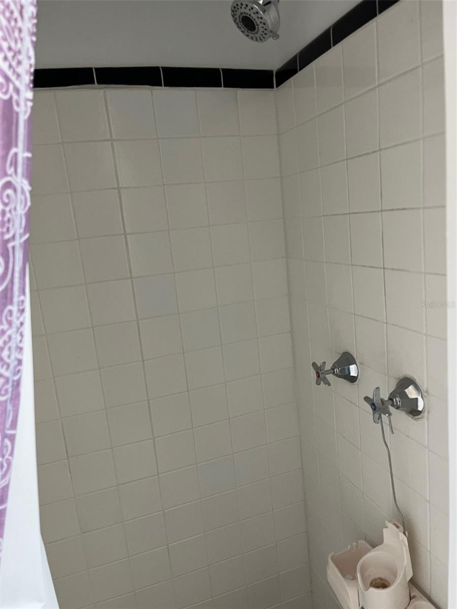 Image 11 of 29 For 8401 Gulf Boulevard