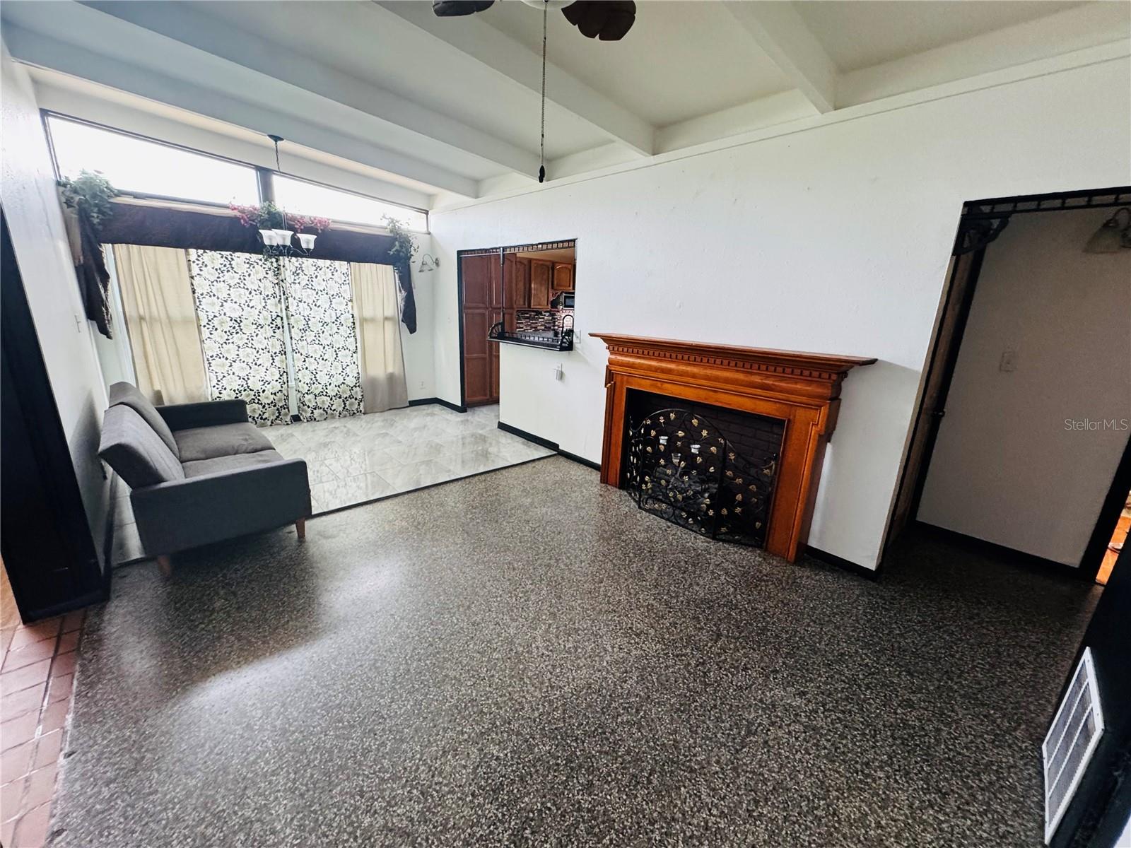 Image 11 of 22 For 1709 Warrington Way