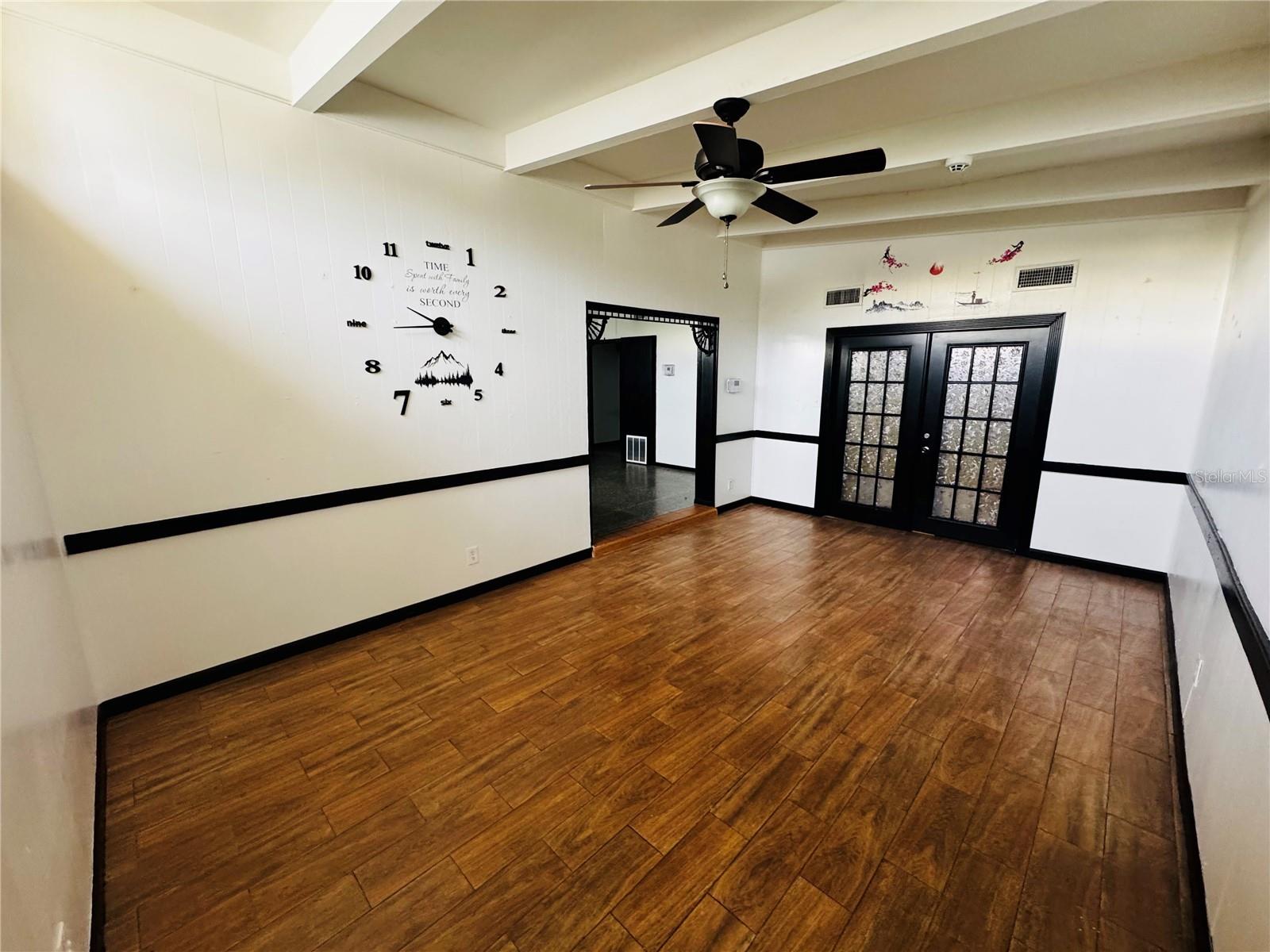 Image 4 of 22 For 1709 Warrington Way