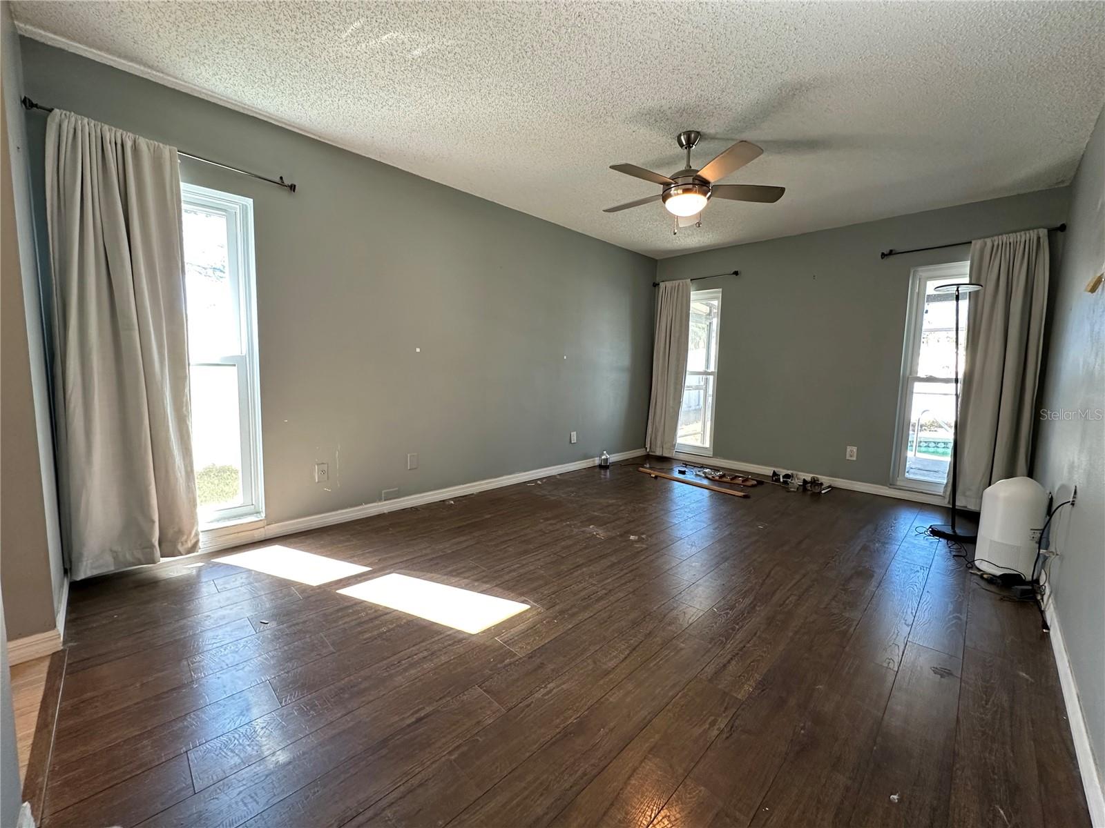 Image 12 of 27 For 16010 Eagle River Way