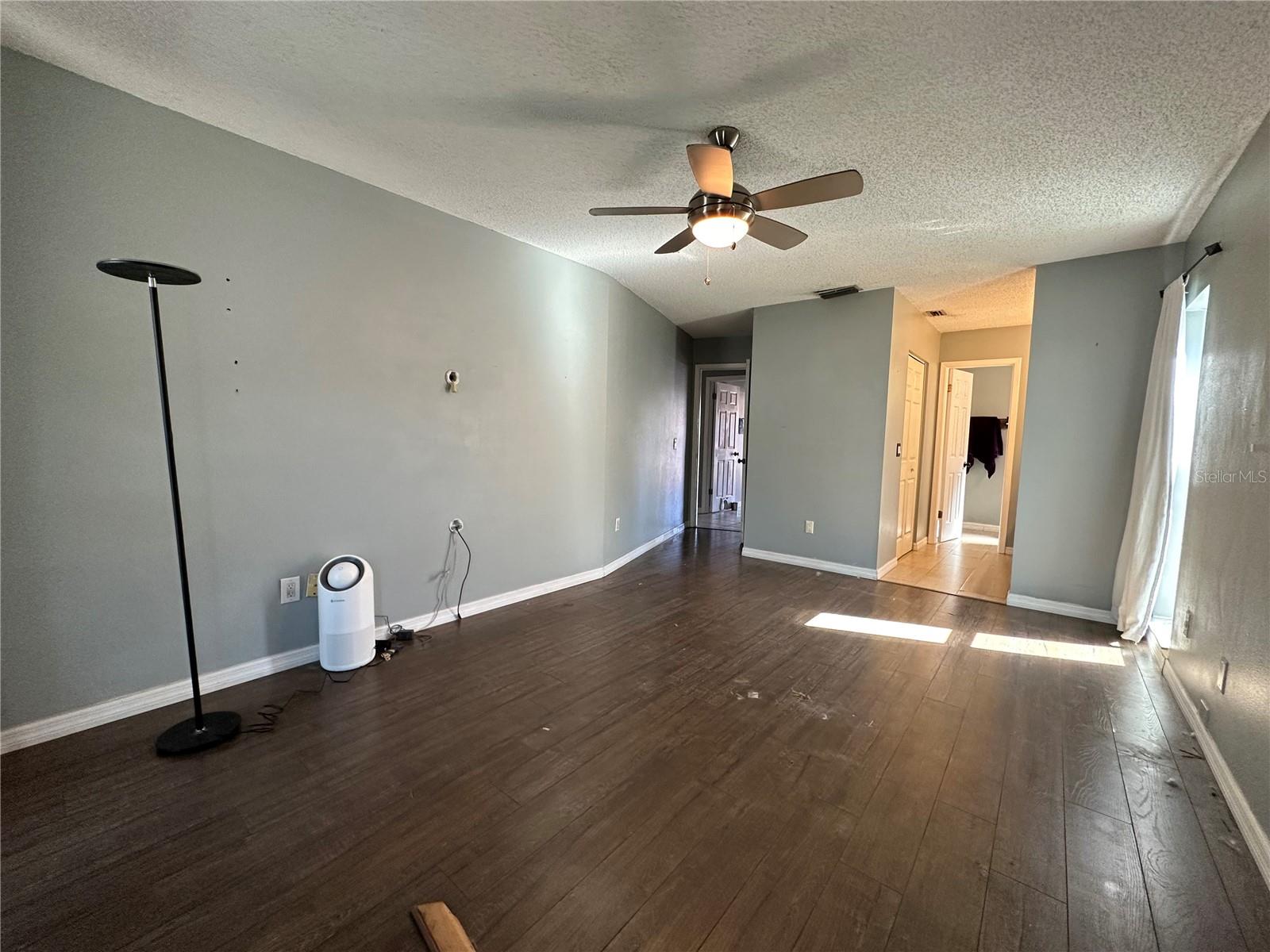 Image 13 of 27 For 16010 Eagle River Way