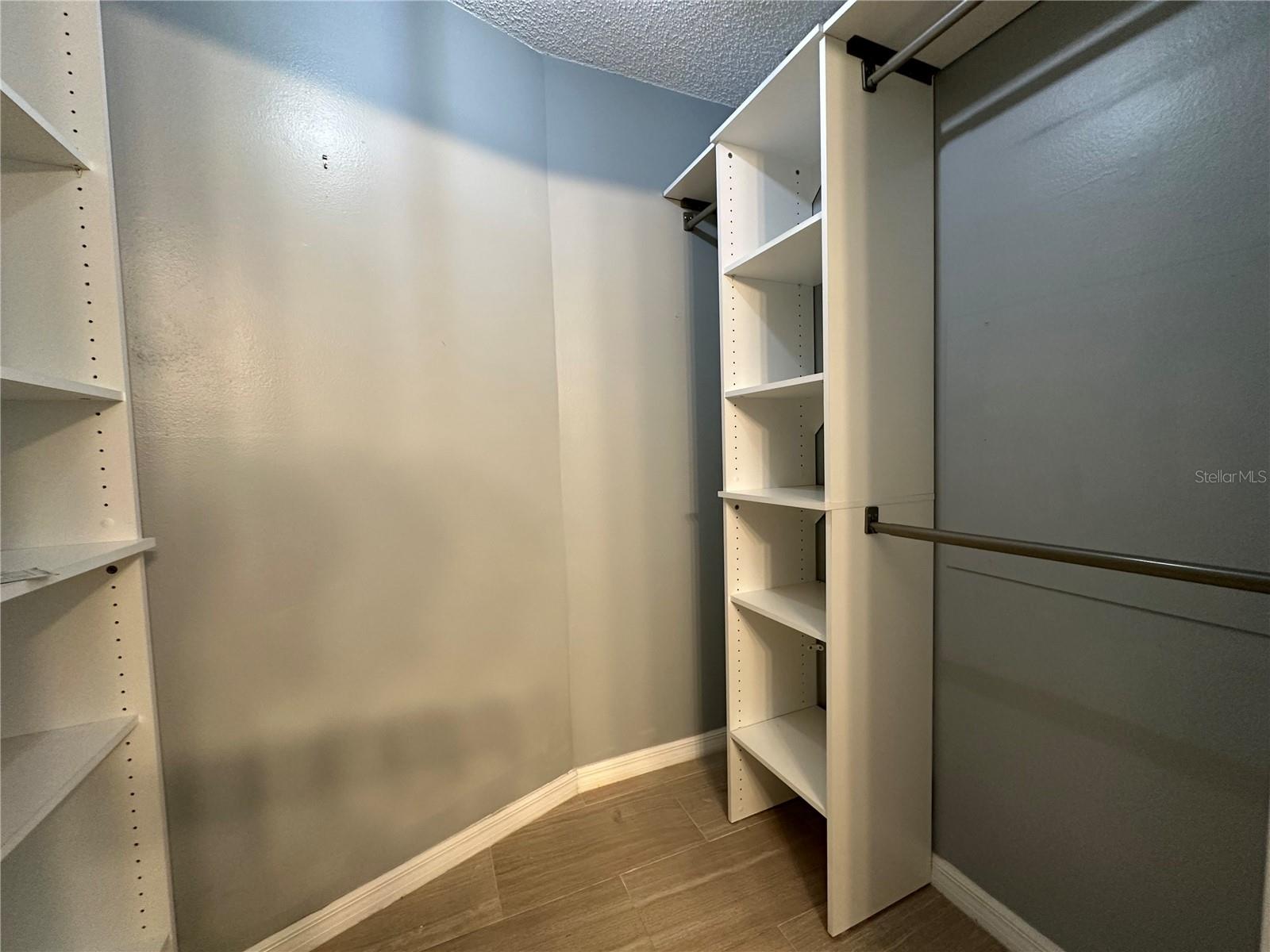 Image 17 of 27 For 16010 Eagle River Way