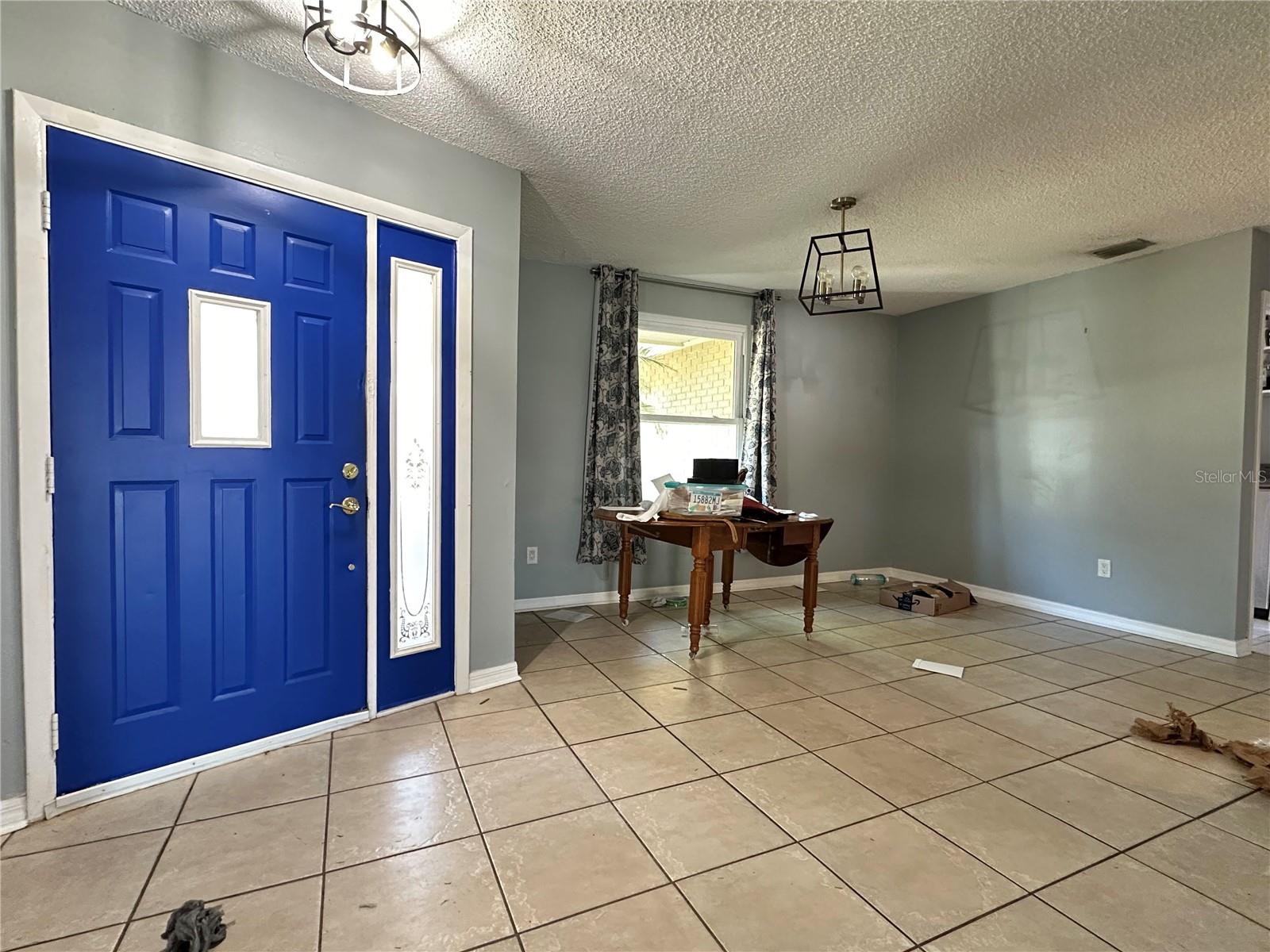 Image 4 of 27 For 16010 Eagle River Way