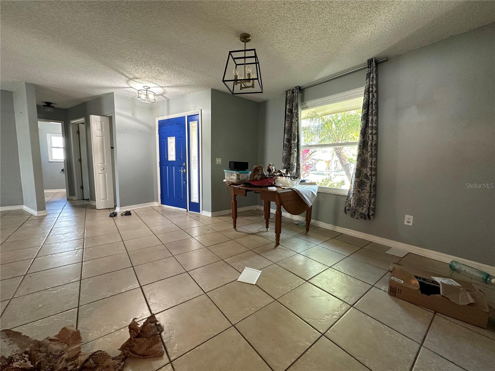 Image 5 of 27 For 16010 Eagle River Way