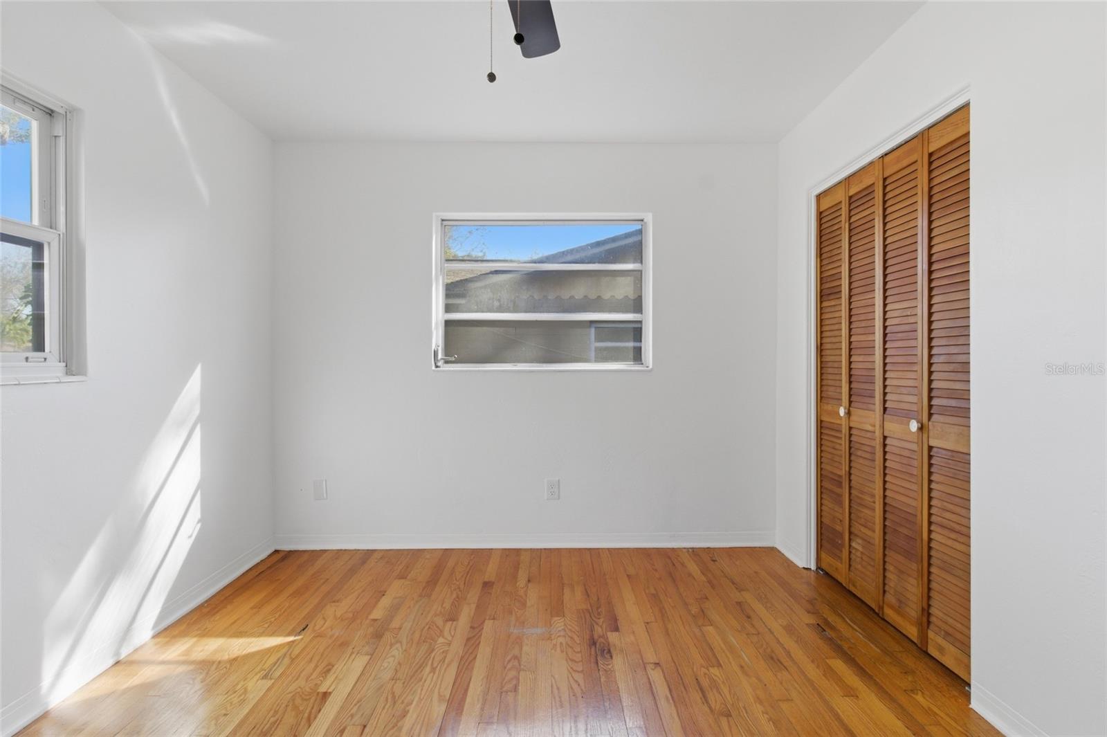 Image 14 of 30 For 5128 18th Street N