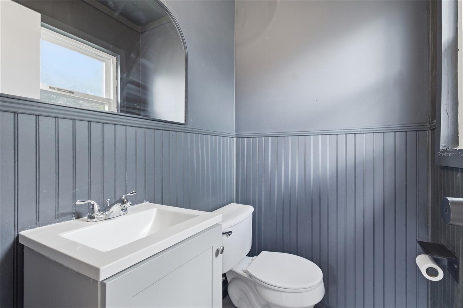 Image 18 of 30 For 5128 18th Street N