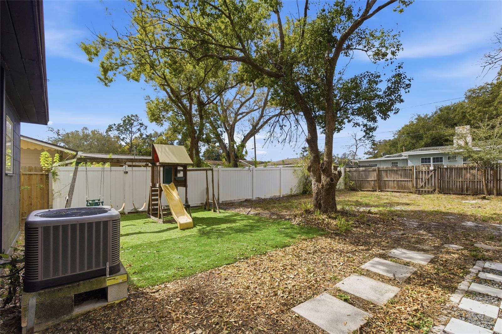 Image 25 of 30 For 5128 18th Street N