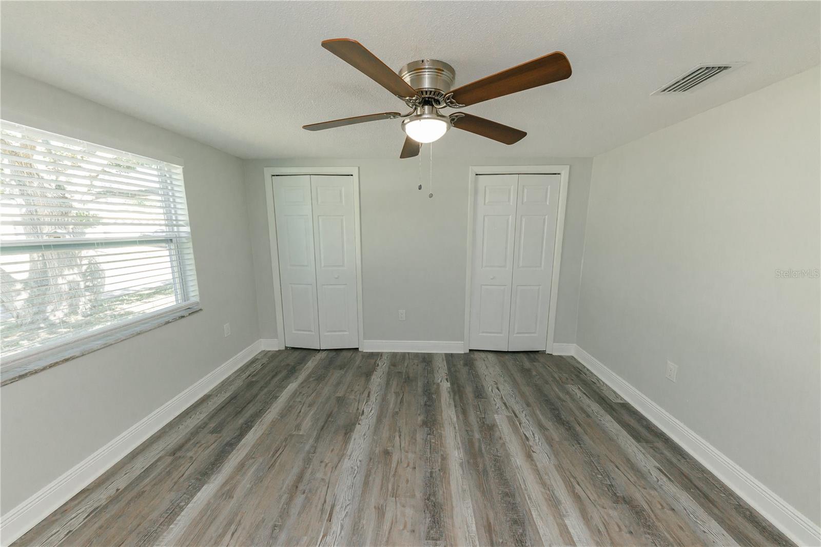 Image 9 of 36 For 7740 Sagebrush Drive