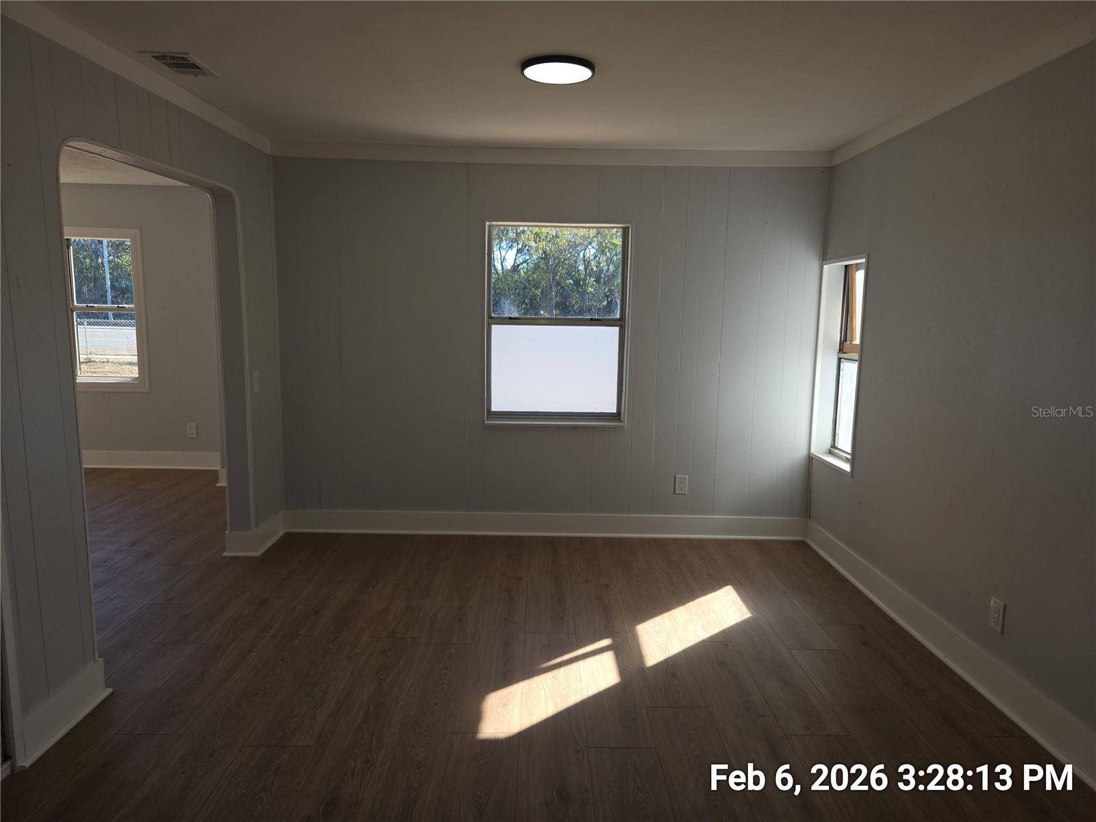 Image 6 of 17 For 604 College Avenue