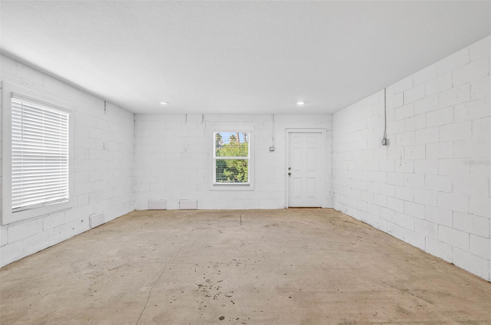 Image 7 of 65 For 4620 Willet Cooper Court