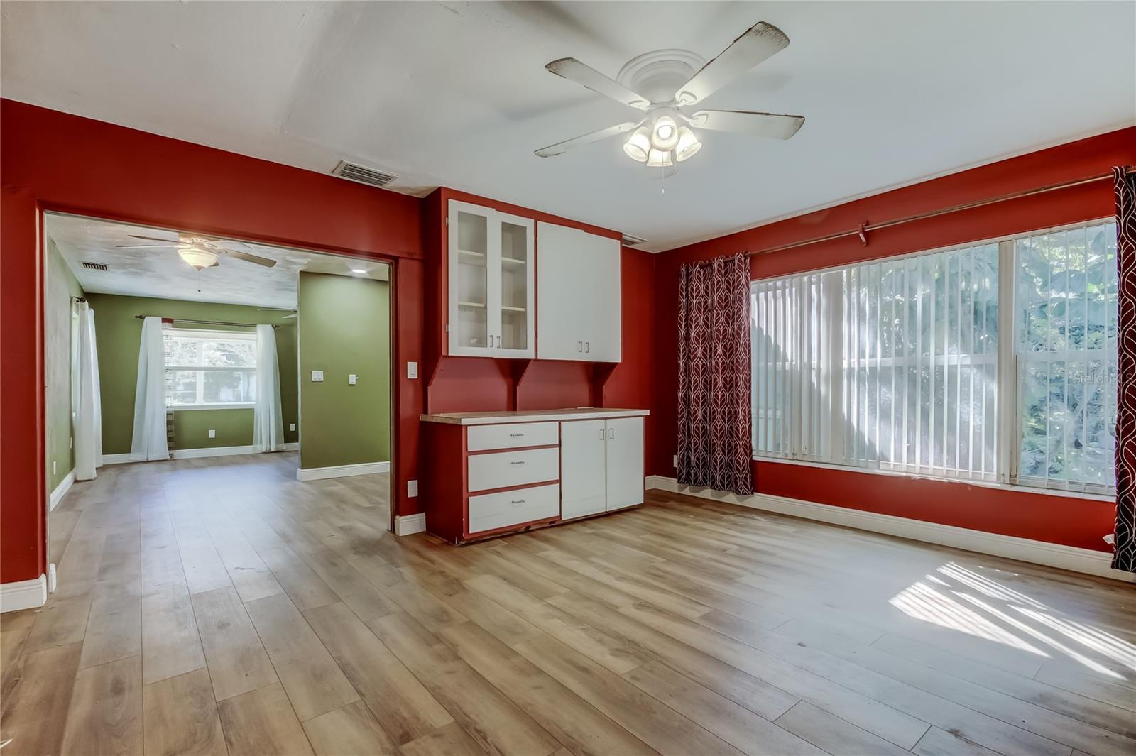 Image 10 of 36 For 8171 37th Avenue N