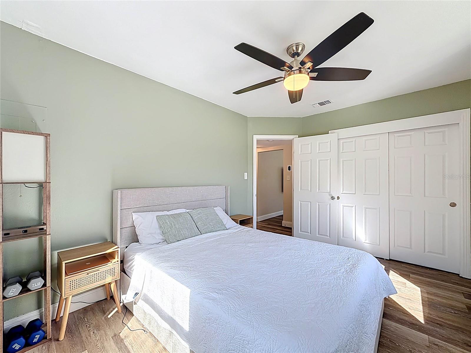 Image 12 of 33 For 2625 19th Street S