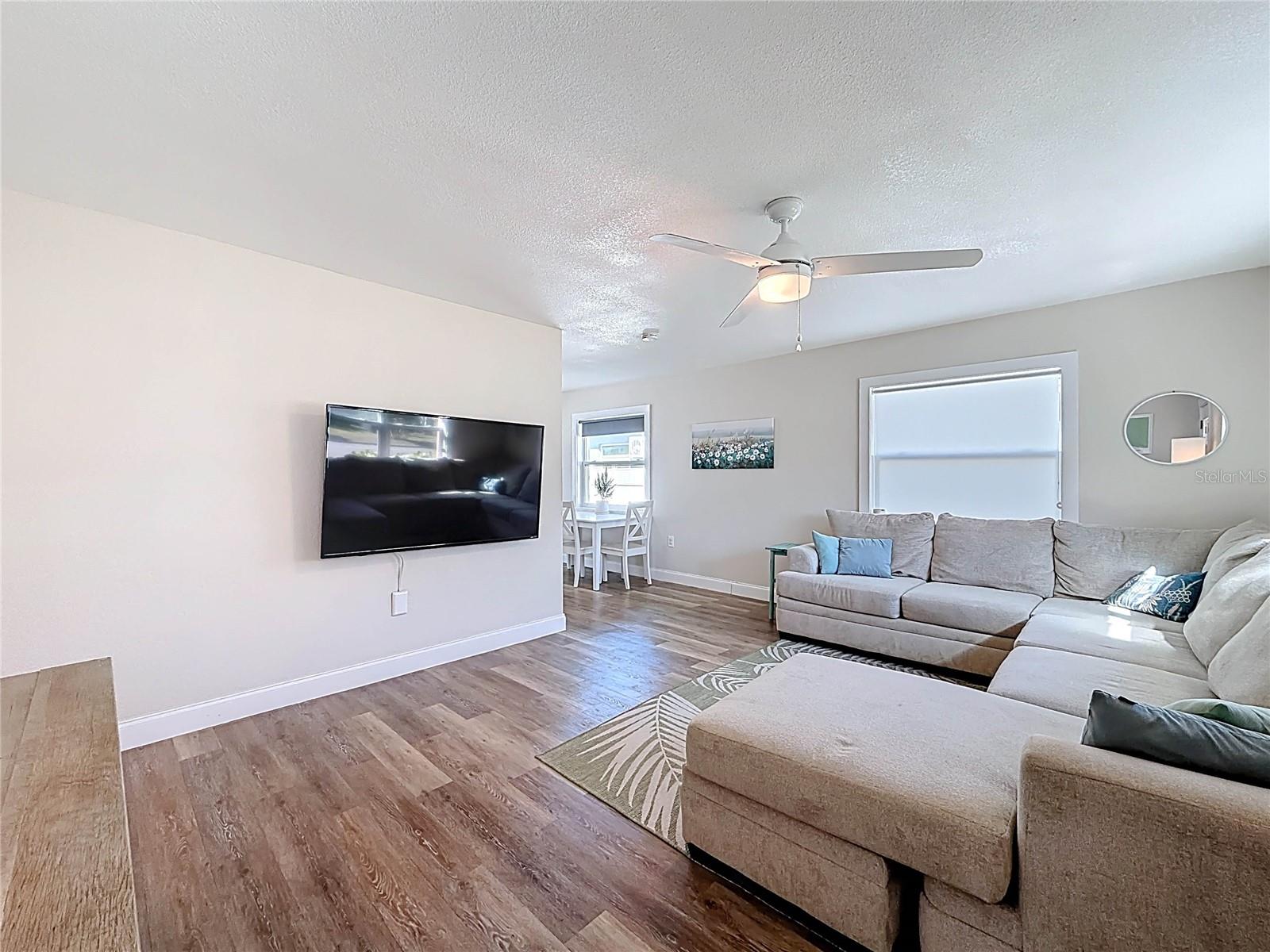 Image 4 of 33 For 2625 19th Street S