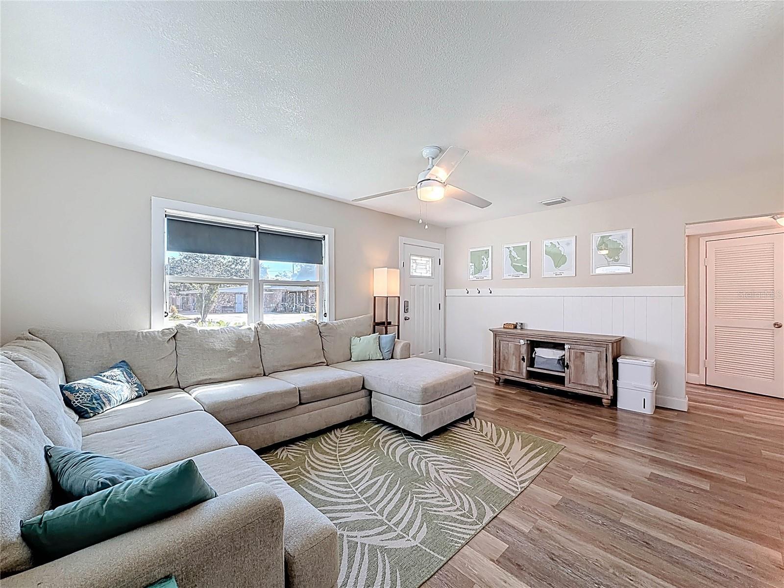 Image 6 of 33 For 2625 19th Street S