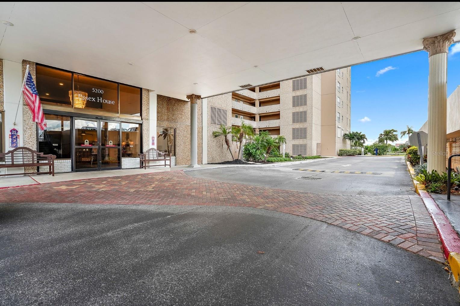 Image 30 of 66 For 5200 Brittany Drive S 1510