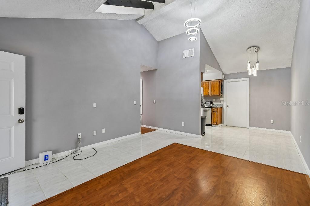 Image 13 of 50 For 4662 Lighthouse Circle 136