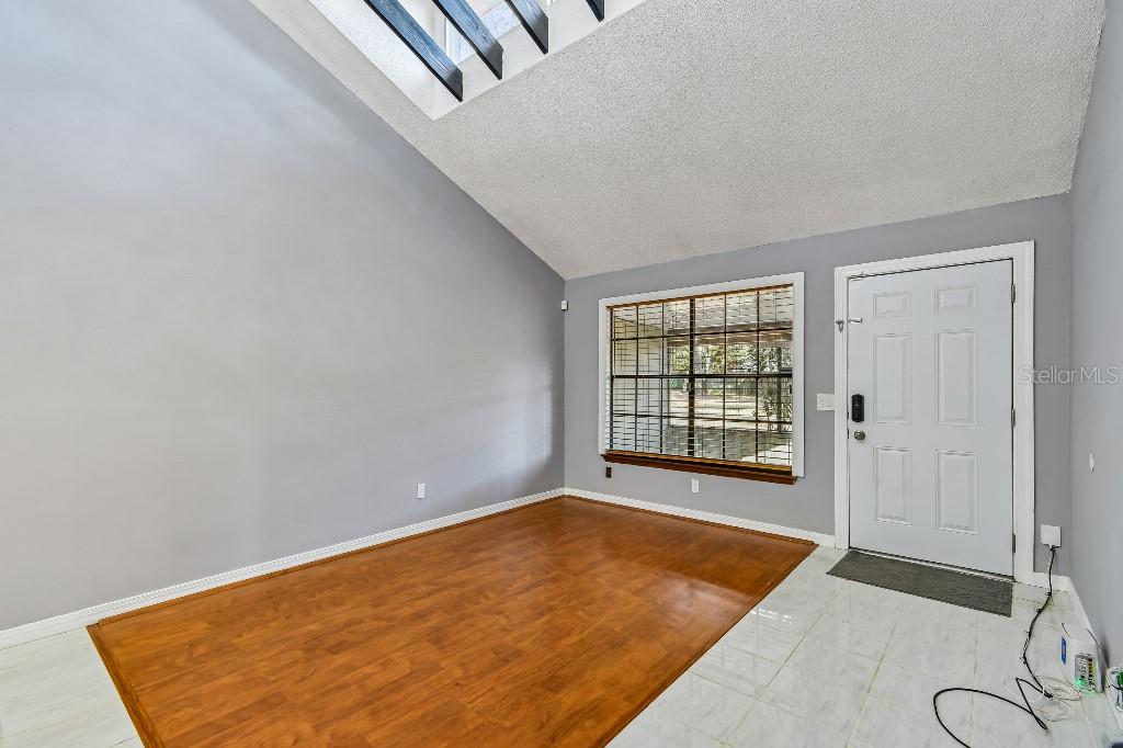 Image 15 of 50 For 4662 Lighthouse Circle 136