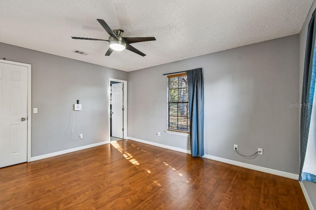 Image 29 of 50 For 4662 Lighthouse Circle 136