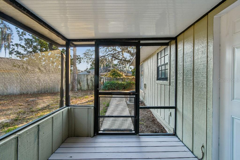 Image 9 of 50 For 4662 Lighthouse Circle 136