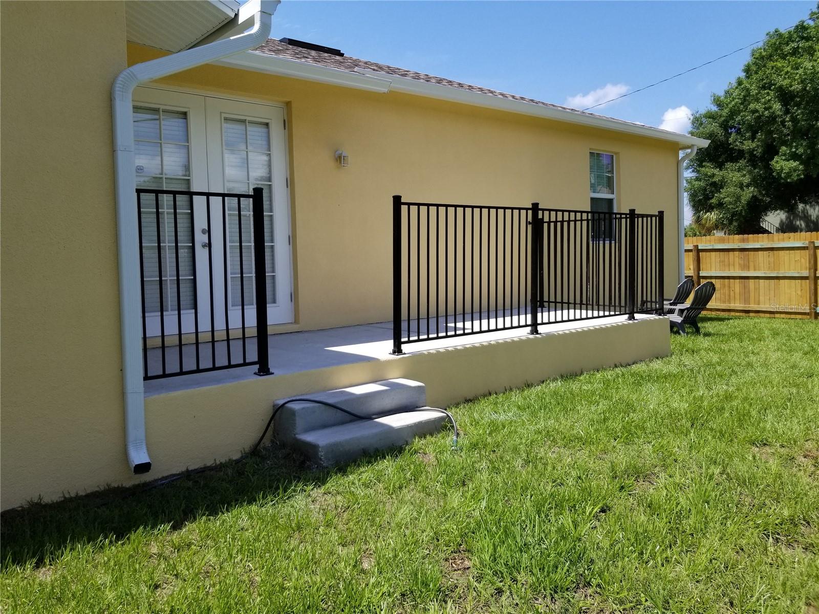 Image 16 of 25 For 3525 Ballast Point Boulevard