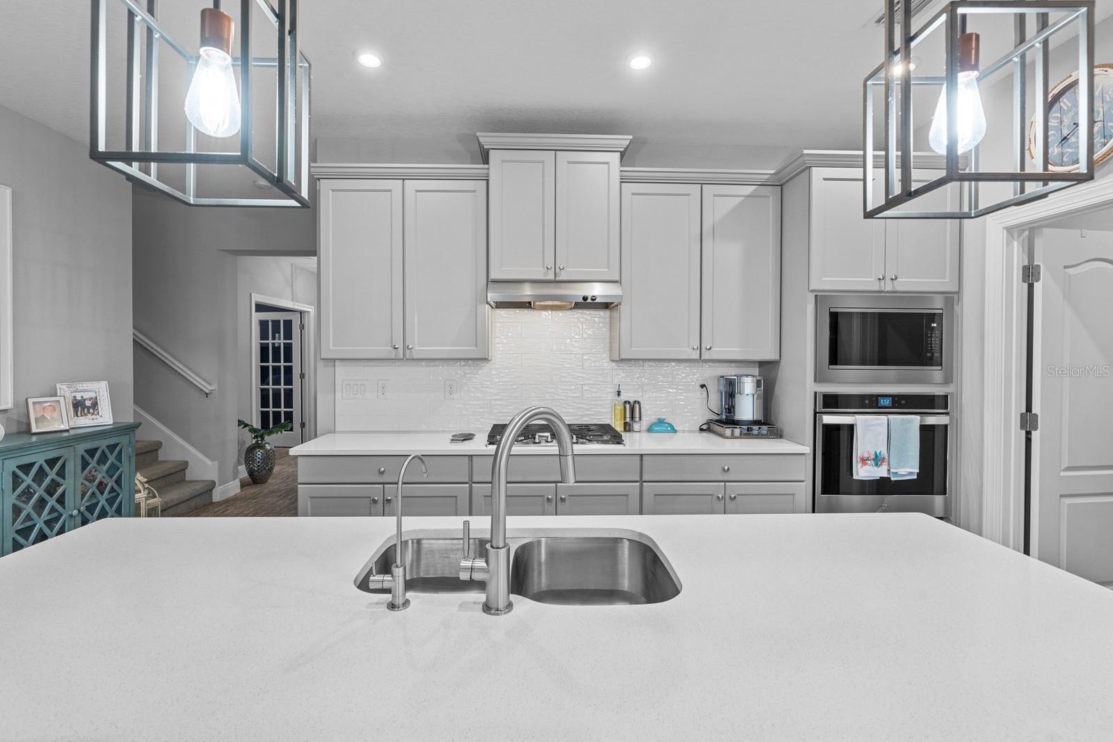 Listing photo id 8 for 5432 Silver Sun Drive