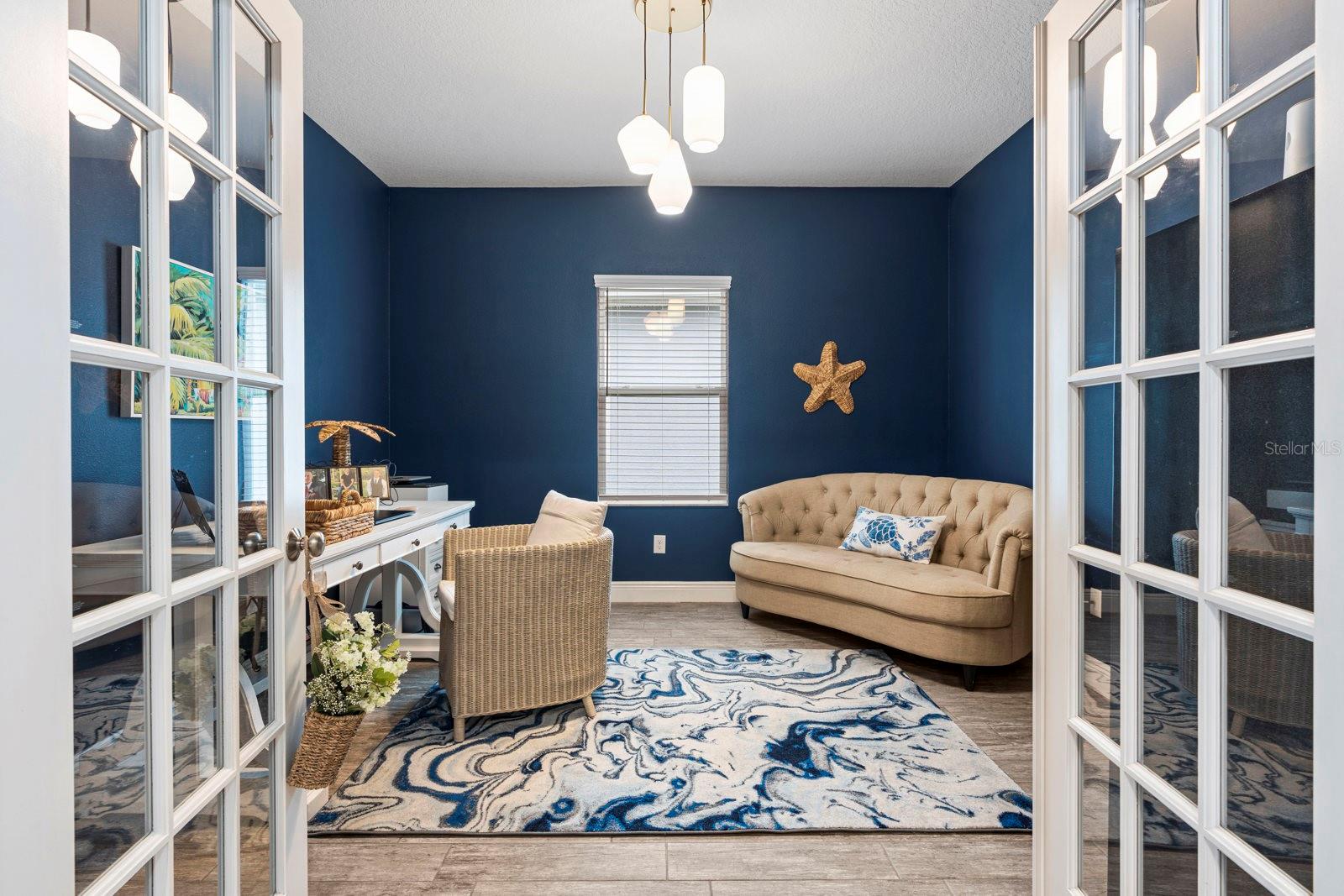 Listing photo id 22 for 5432 Silver Sun Drive