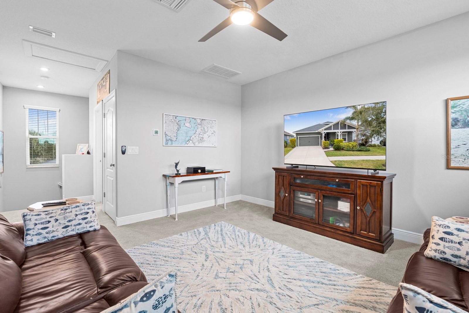 Listing photo id 30 for 5432 Silver Sun Drive