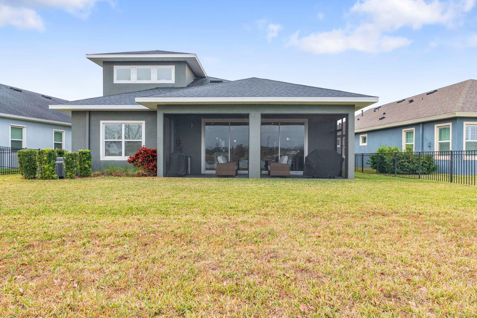 Listing photo id 36 for 5432 Silver Sun Drive