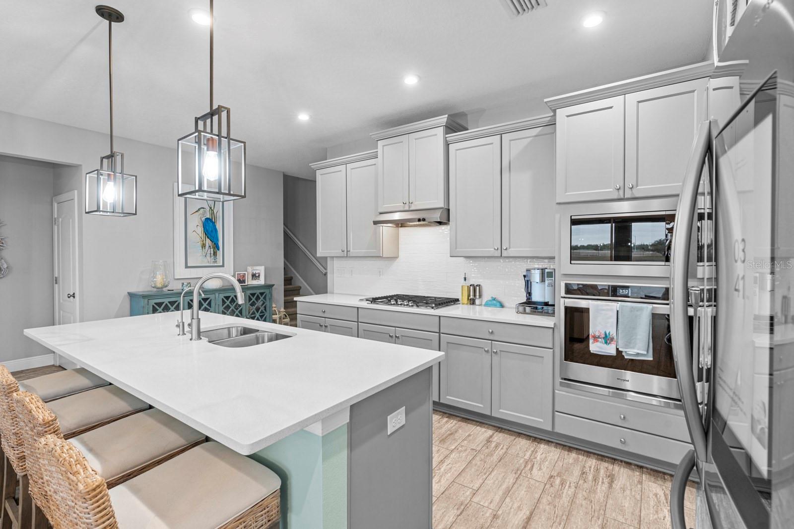 Listing photo id 7 for 5432 Silver Sun Drive