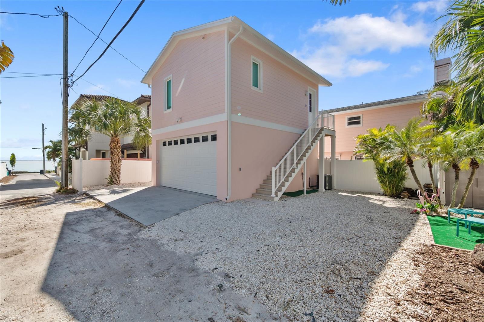 Image 14 of 21 For 345 Bailey Street A