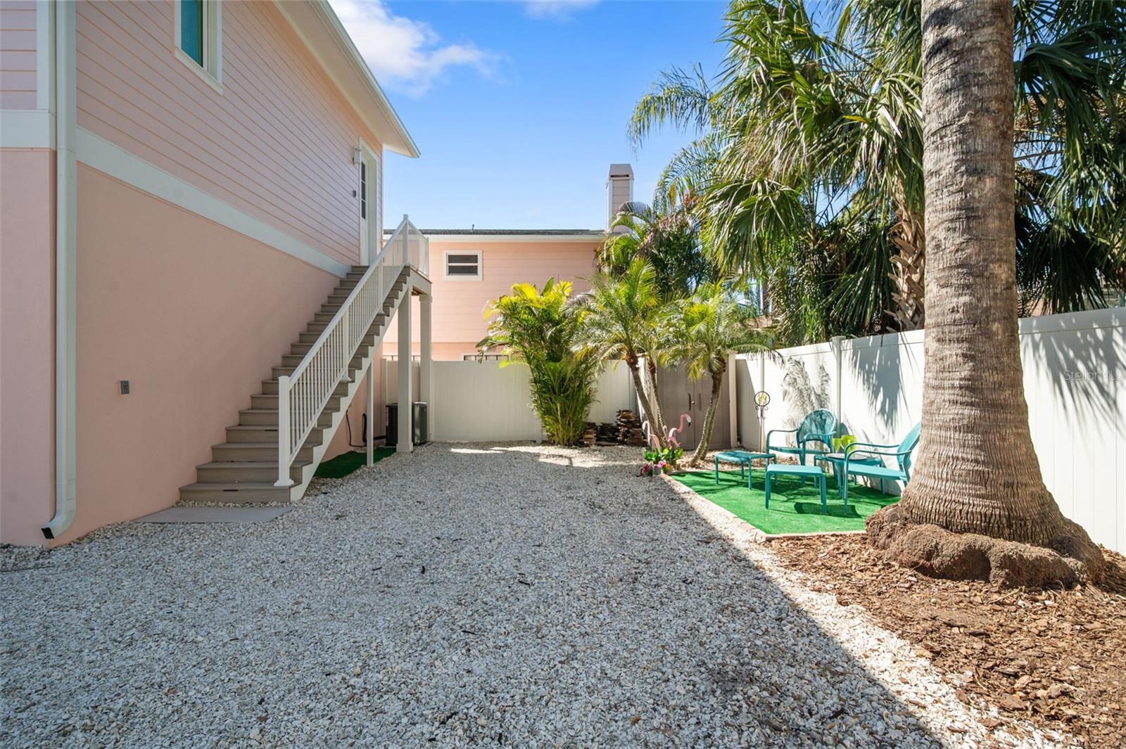 Image 17 of 21 For 345 Bailey Street A