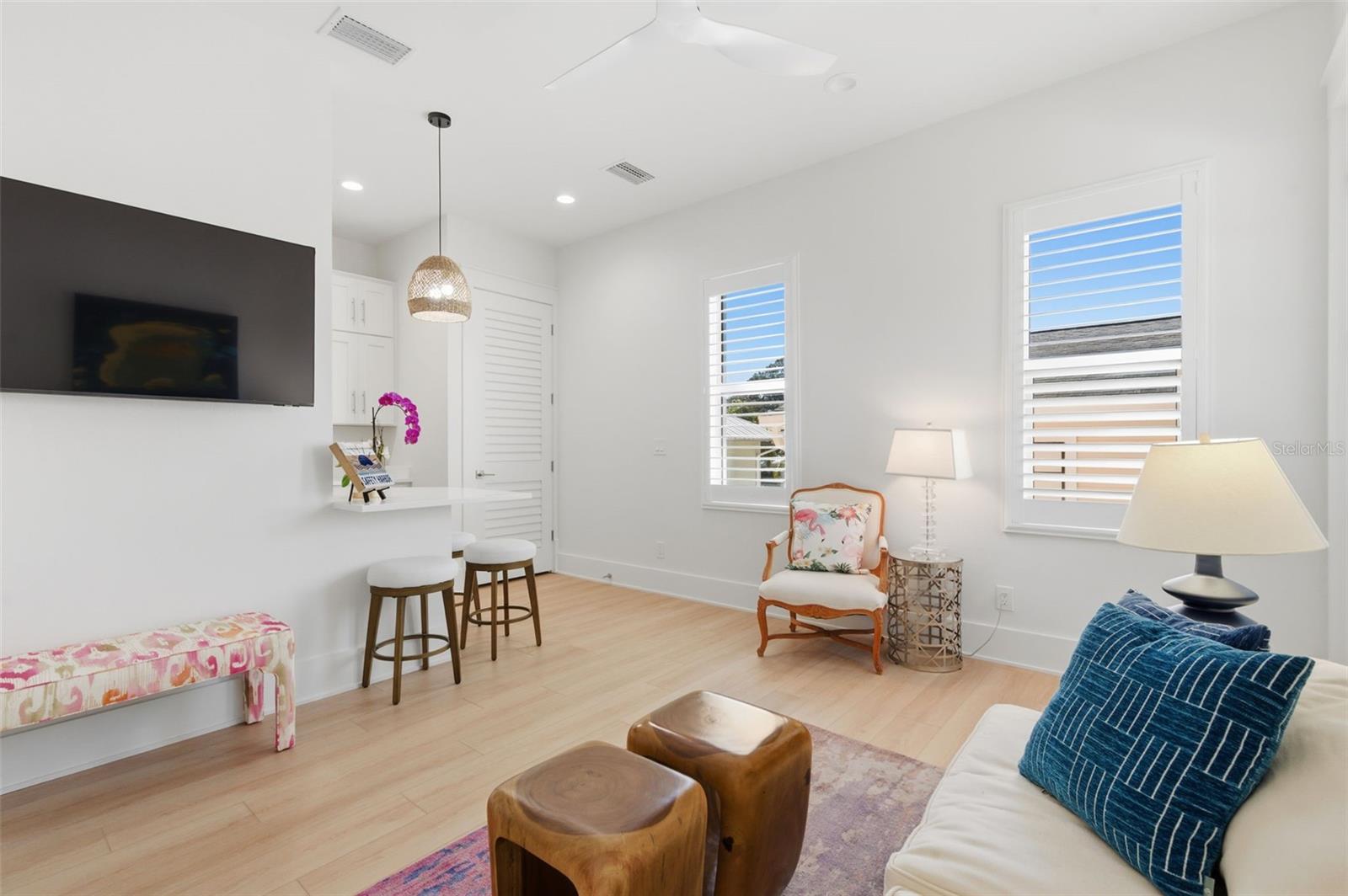 Image 6 of 21 For 345 Bailey Street A