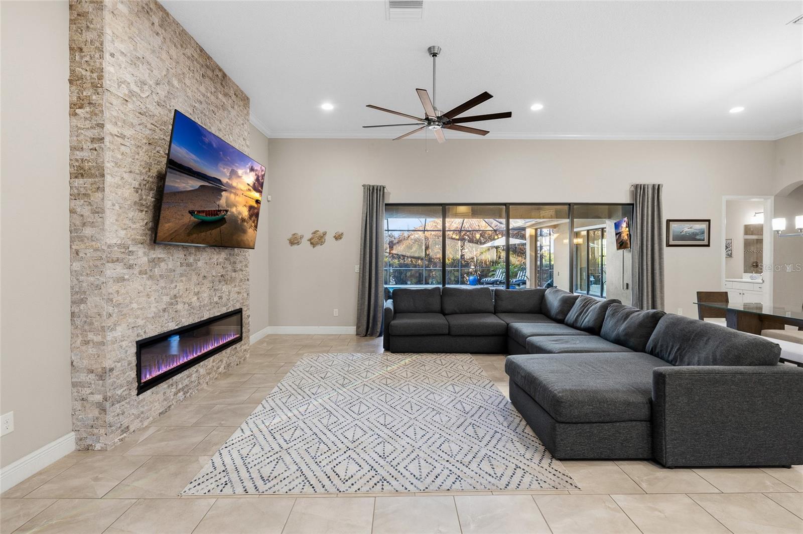 Image 18 of 54 For 14715 Fishhawk Preserve Drive