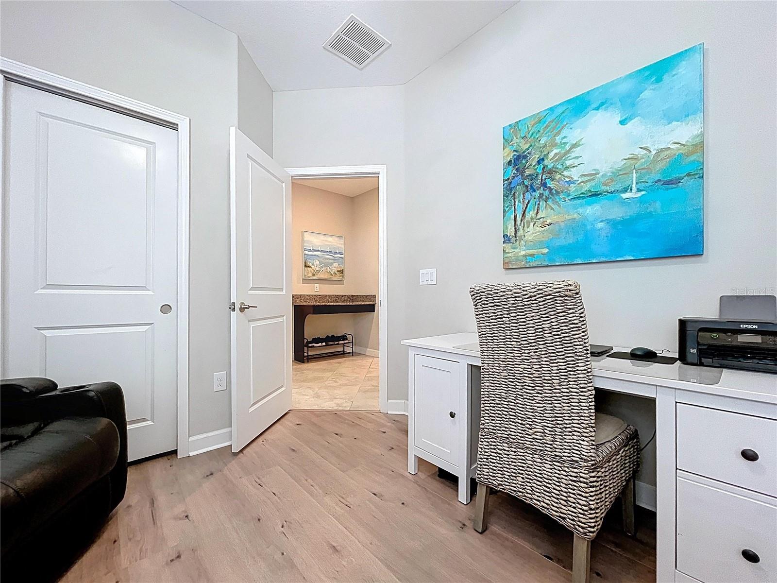 Image 19 of 45 For 13907 Roseate Tern Lane