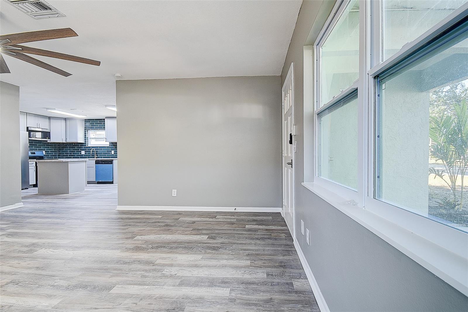 Image 12 of 40 For 130 42nd Avenue N