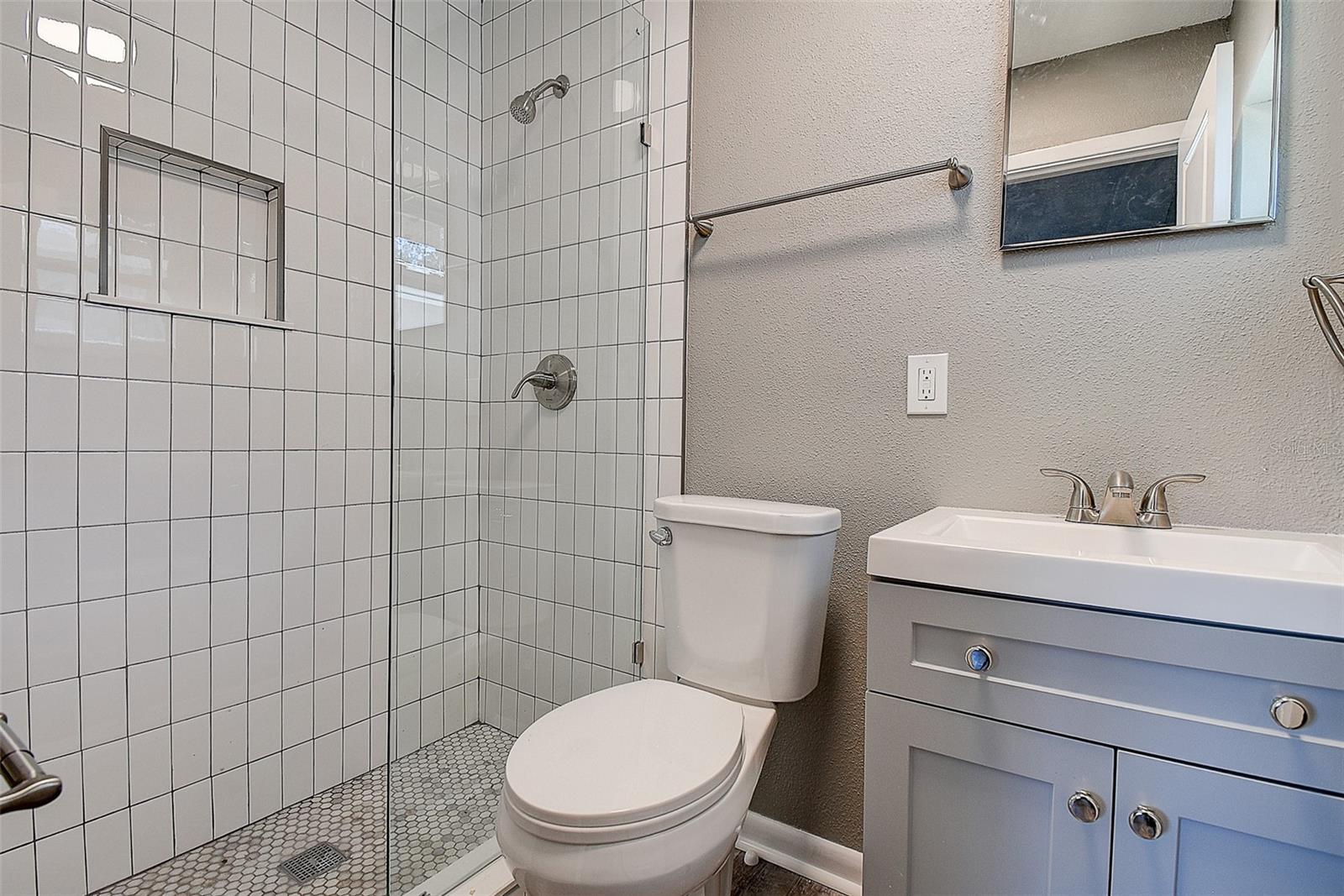 Image 14 of 40 For 130 42nd Avenue N