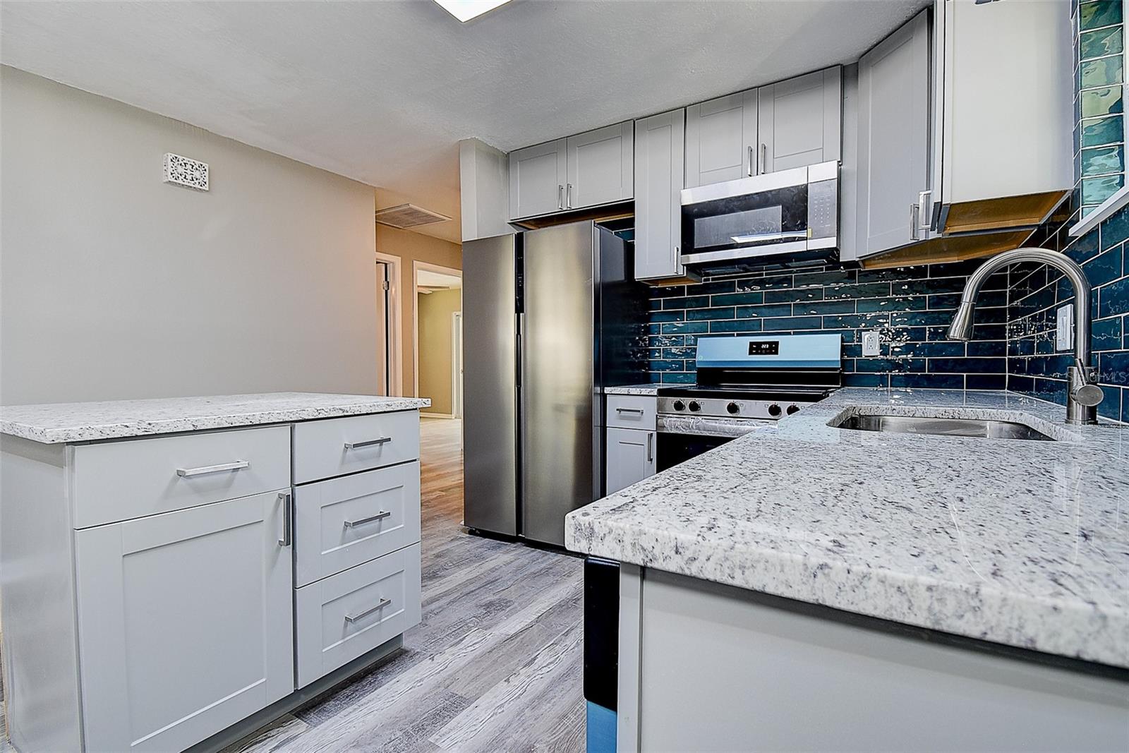 Image 6 of 40 For 130 42nd Avenue N