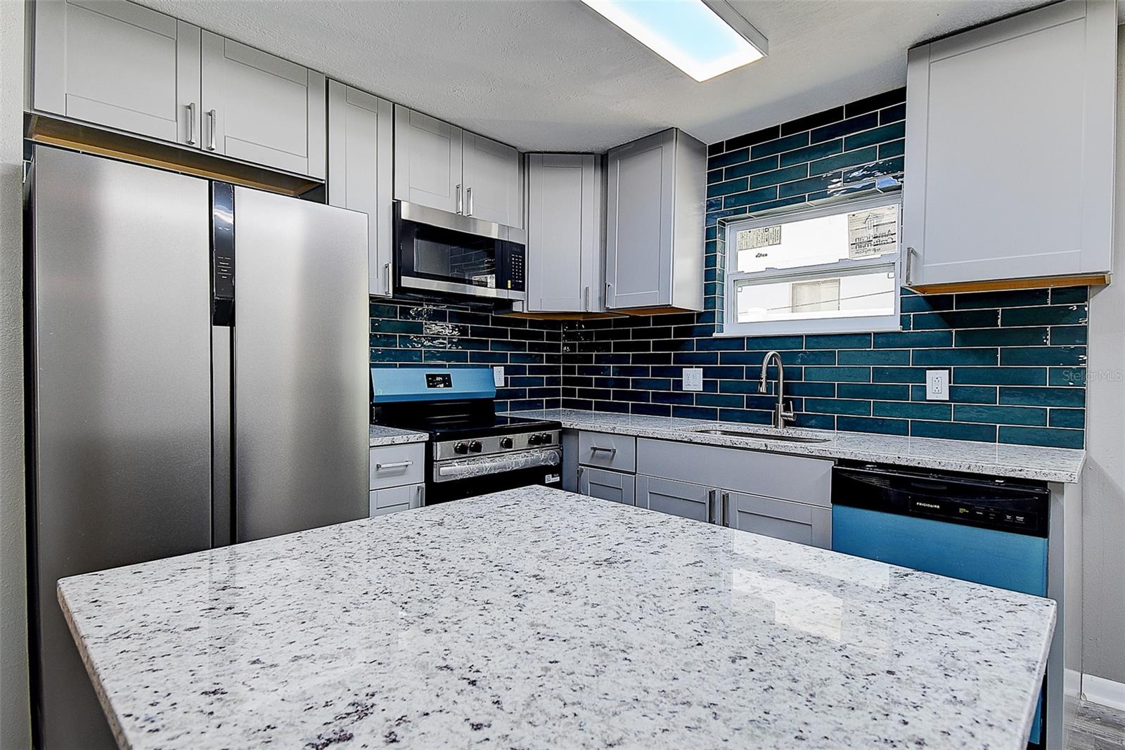 Image 8 of 40 For 130 42nd Avenue N