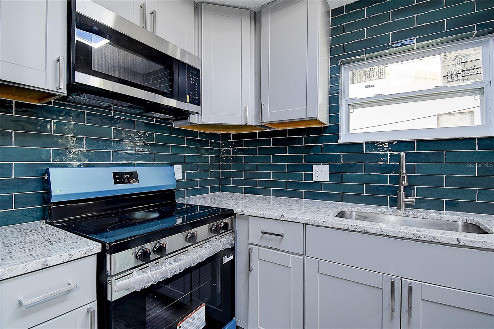 Image 9 of 40 For 130 42nd Avenue N