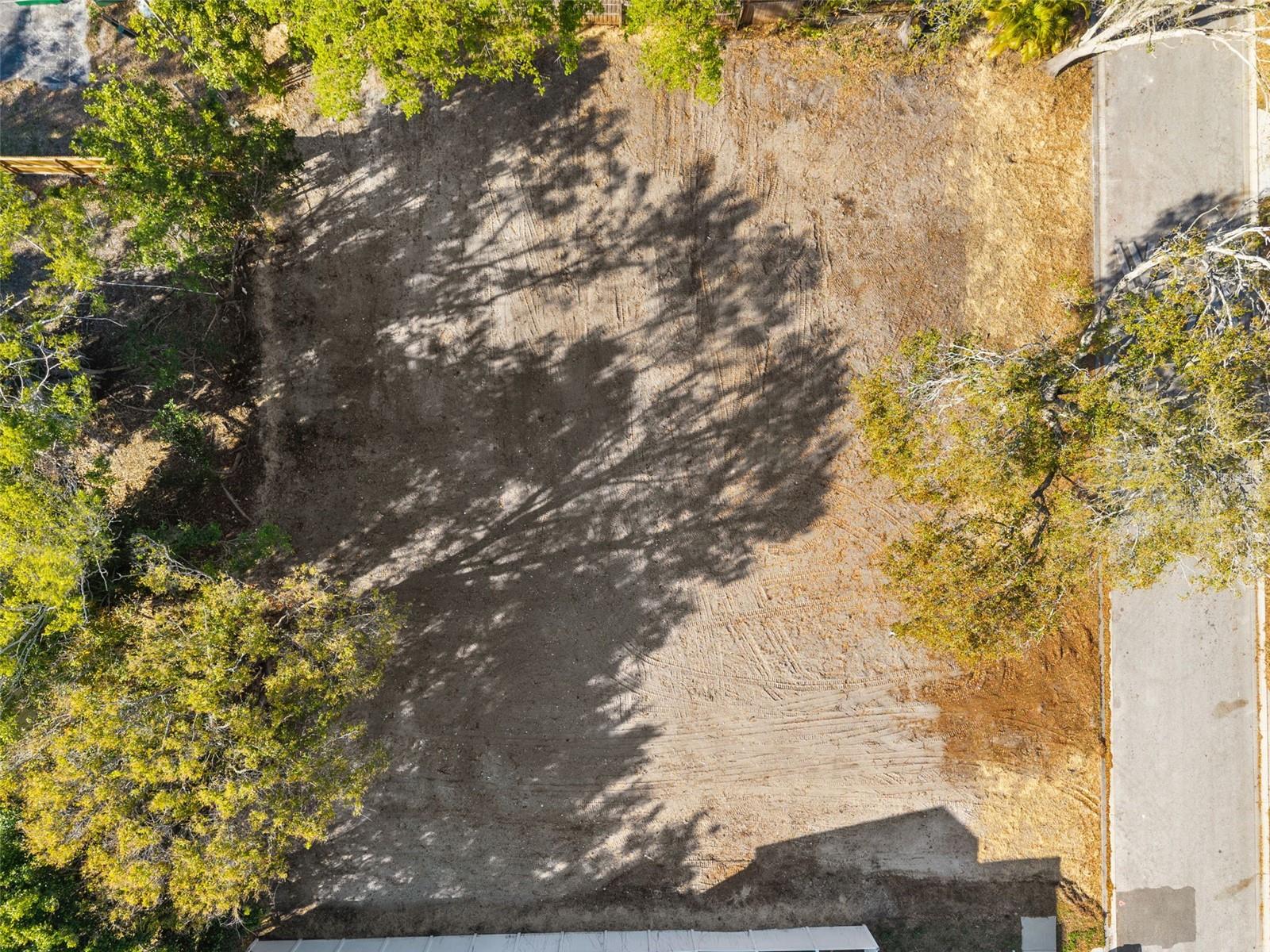 Image 2 of 34 For 5100 Rena Street N