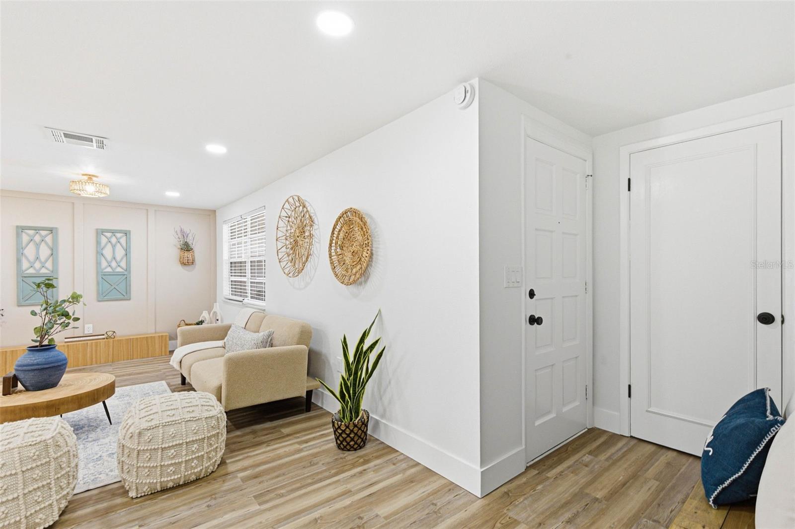 Image 10 of 64 For 12303 Camp Creek Lane