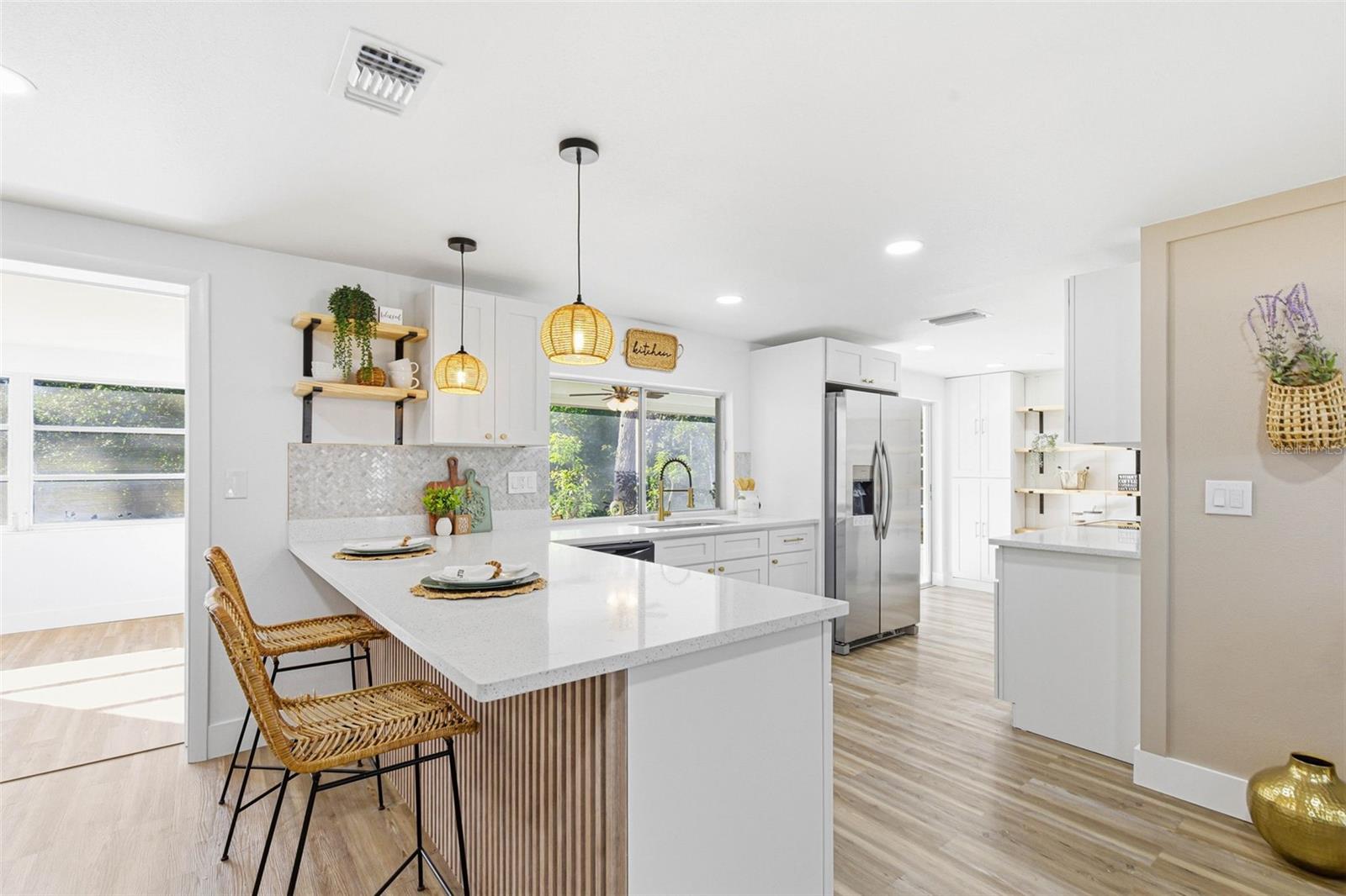 Image 19 of 64 For 12303 Camp Creek Lane