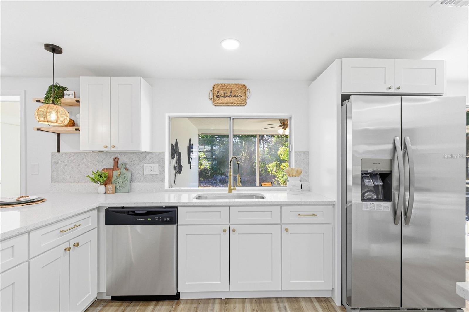 Image 20 of 64 For 12303 Camp Creek Lane