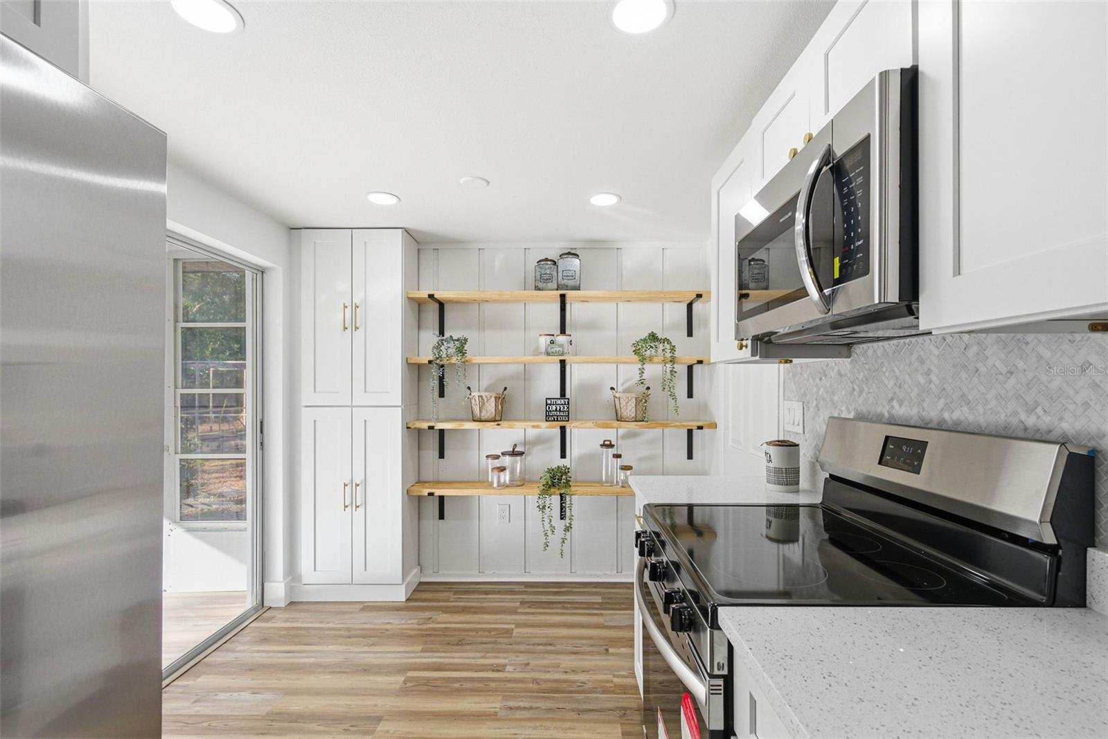 Image 22 of 64 For 12303 Camp Creek Lane