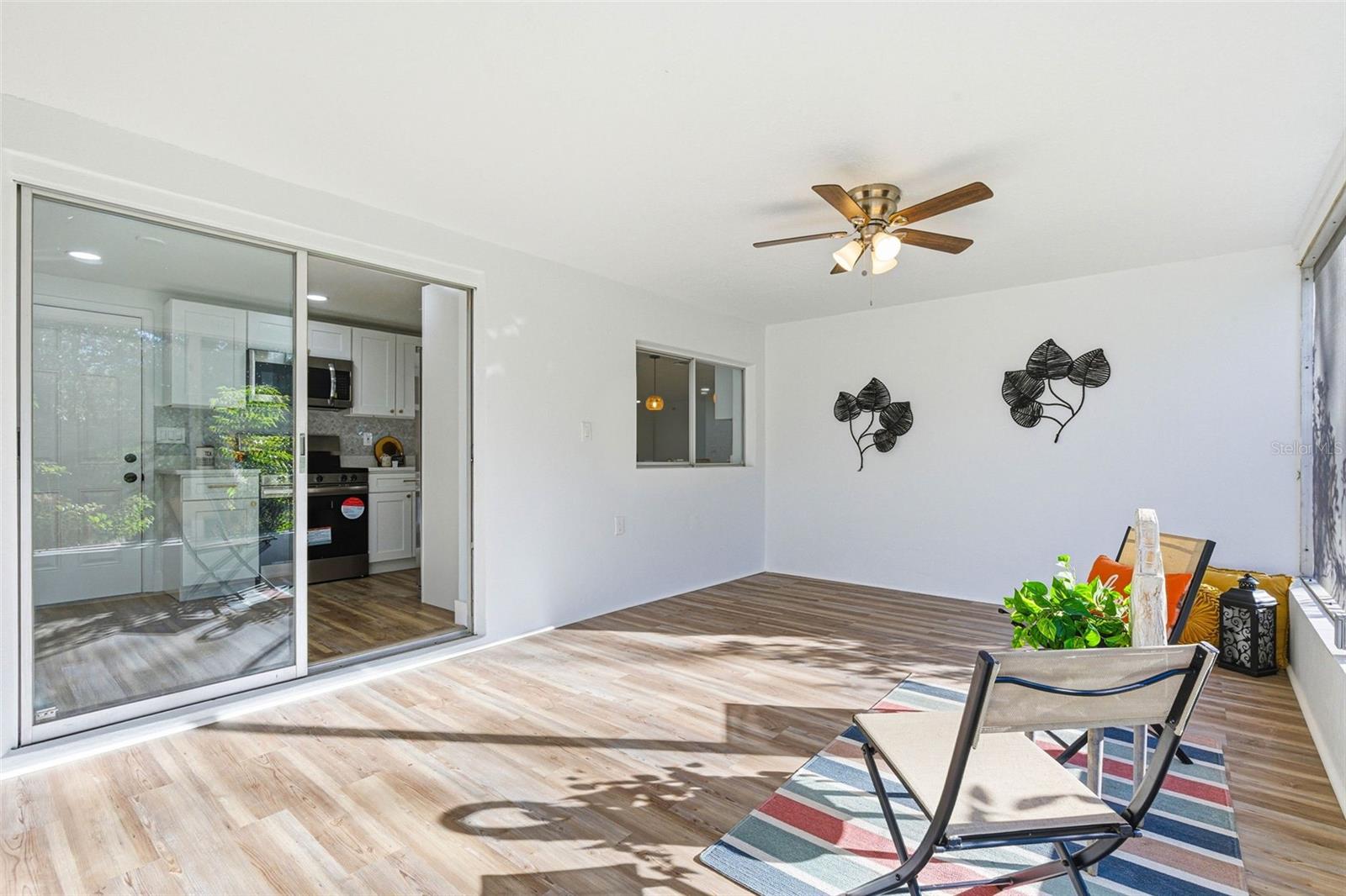 Image 26 of 64 For 12303 Camp Creek Lane