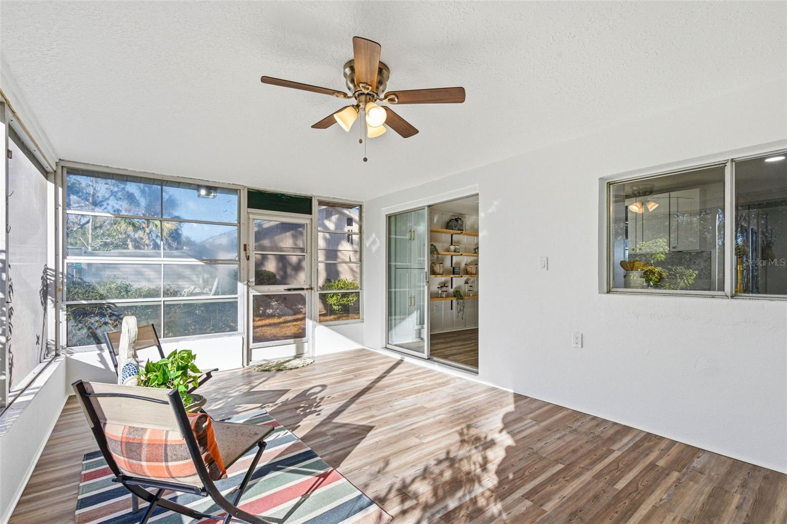 Image 27 of 64 For 12303 Camp Creek Lane