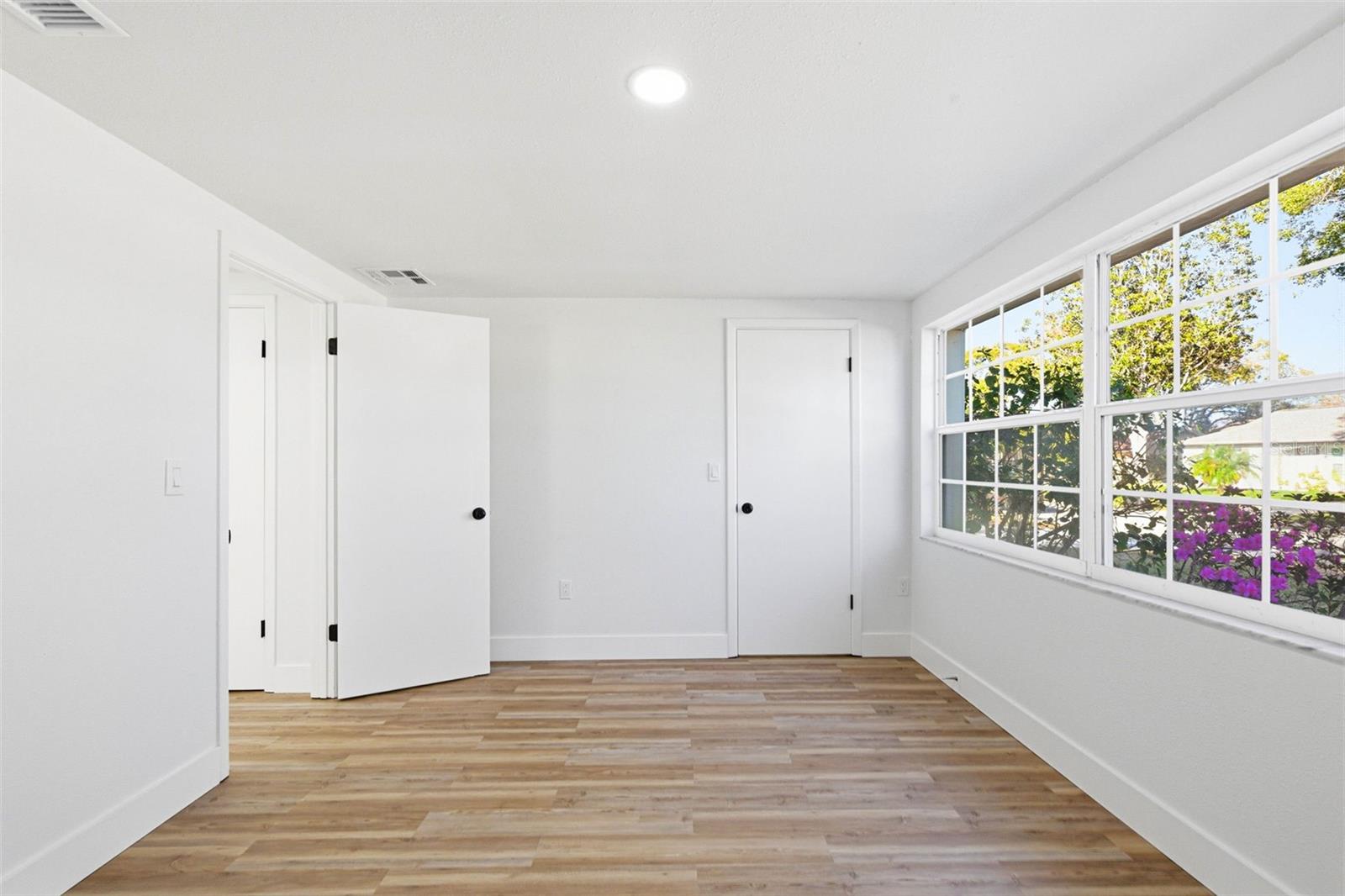 Image 40 of 64 For 12303 Camp Creek Lane